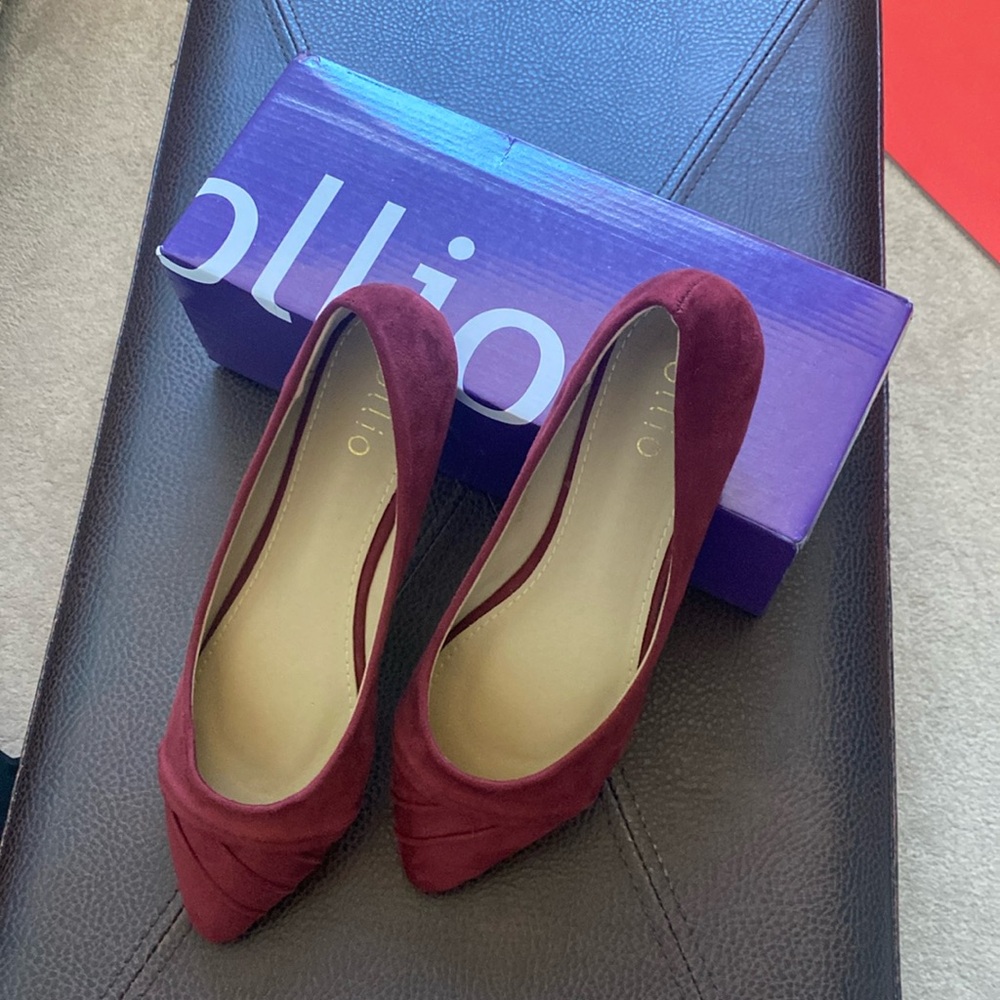 Ollio Women’s Suede Flats